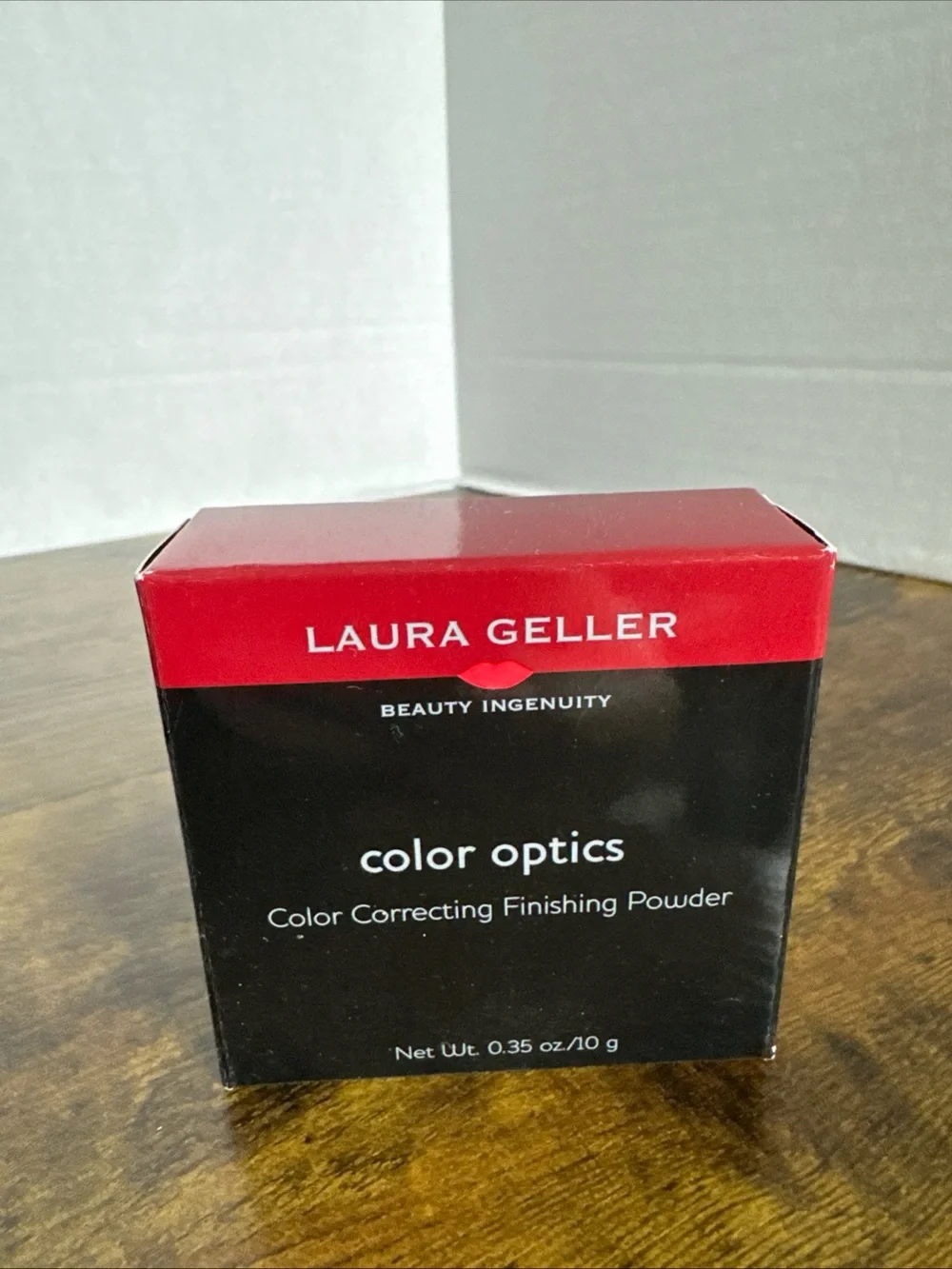 Laura Geller Color Optics Correcting Finishing Powder.